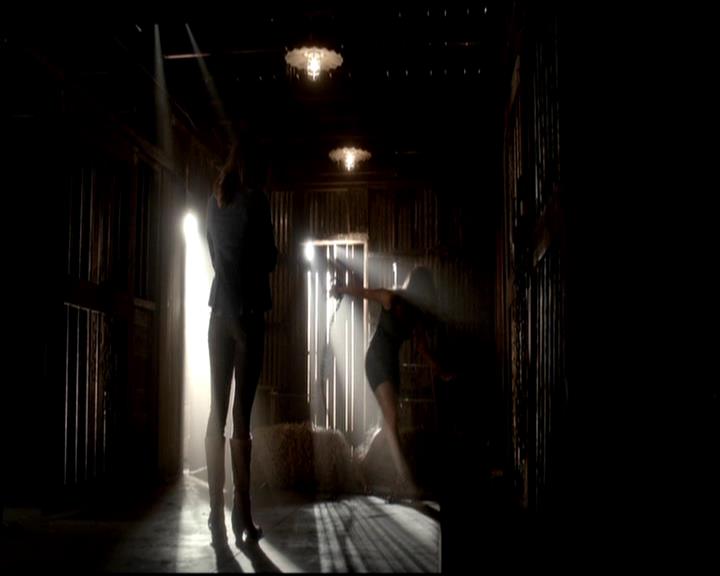 VampireDiariesWorld-dot-org_4x07MyBrothersKeeper0442.jpg