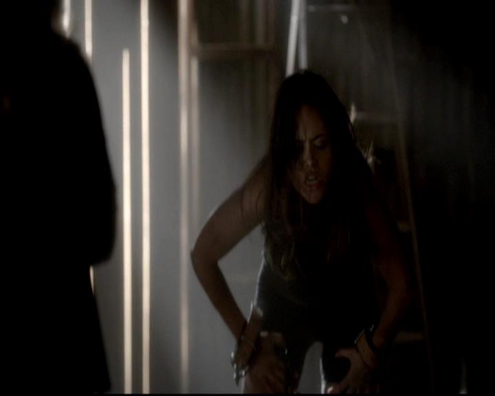 VampireDiariesWorld-dot-org_4x07MyBrothersKeeper0445.jpg