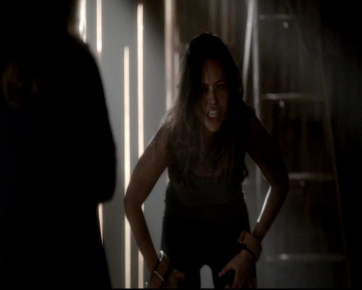 VampireDiariesWorld-dot-org_4x07MyBrothersKeeper0446.jpg