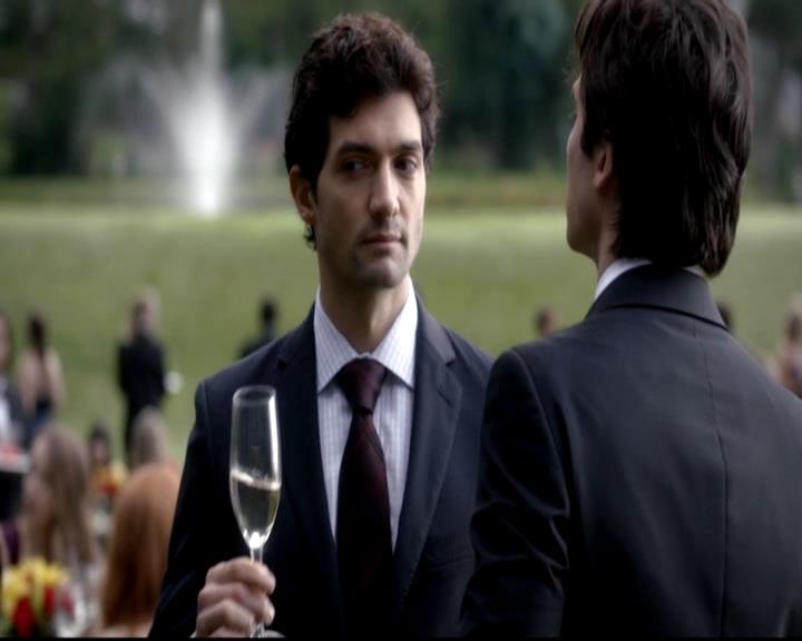 VampireDiariesWorld-dot-org_4x07MyBrothersKeeper0807.jpg