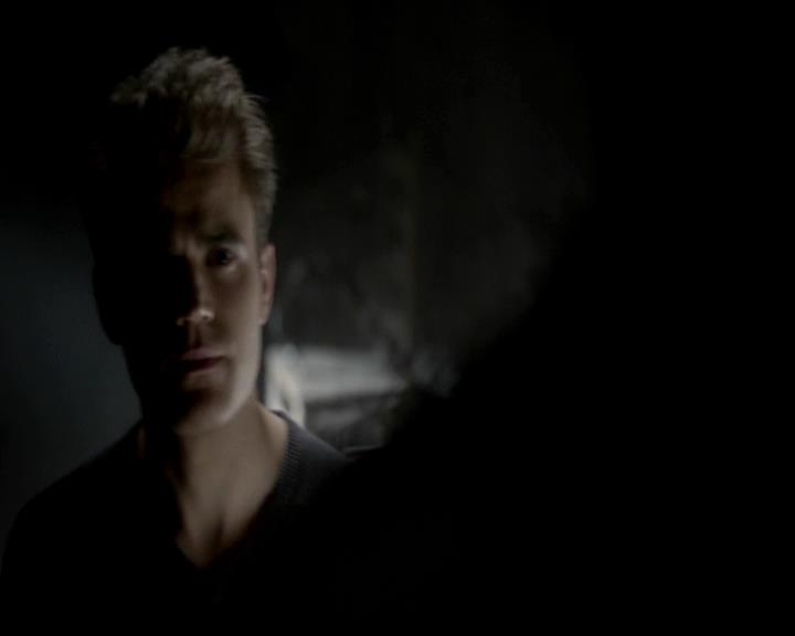 VampireDiariesWorld-dot-org_4x07MyBrothersKeeper0864.jpg