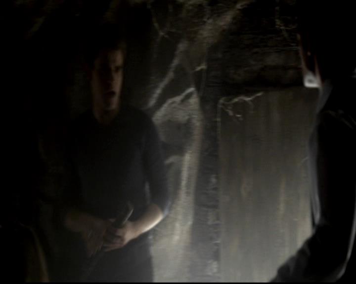 VampireDiariesWorld-dot-org_4x07MyBrothersKeeper0888.jpg