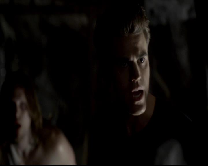 VampireDiariesWorld-dot-org_4x07MyBrothersKeeper0901.jpg