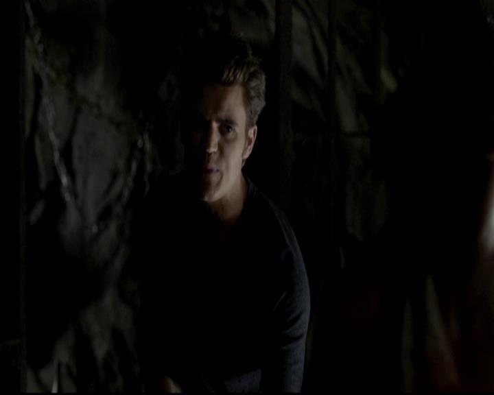 VampireDiariesWorld-dot-org_4x07MyBrothersKeeper0910.jpg