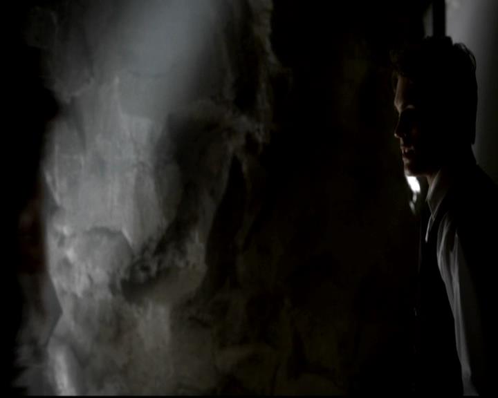 VampireDiariesWorld-dot-org_4x07MyBrothersKeeper0913.jpg