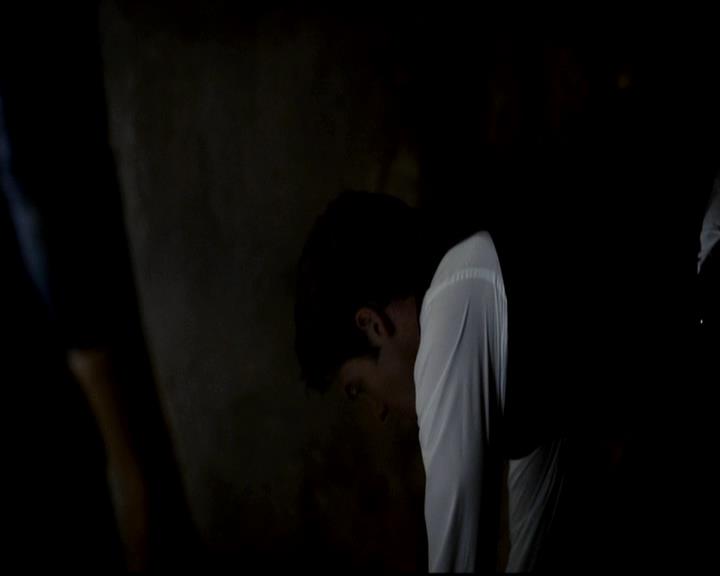 VampireDiariesWorld-dot-org_4x07MyBrothersKeeper0928.jpg