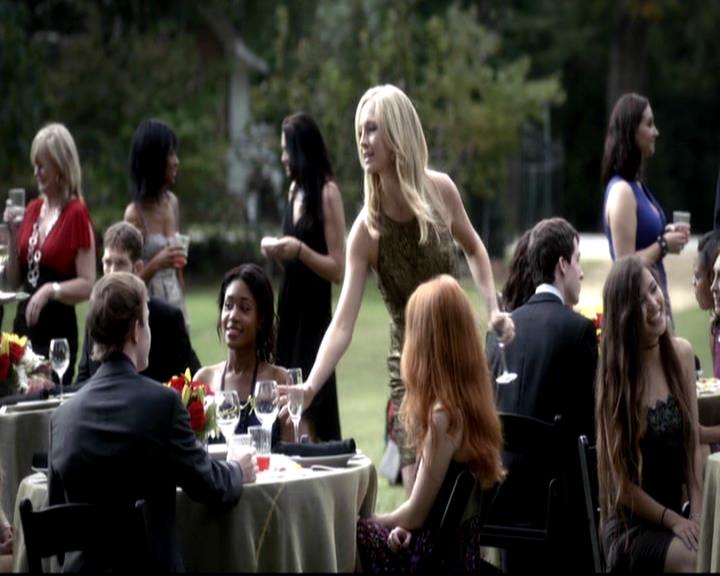 VampireDiariesWorld-dot-org_4x07MyBrothersKeeper0938.jpg