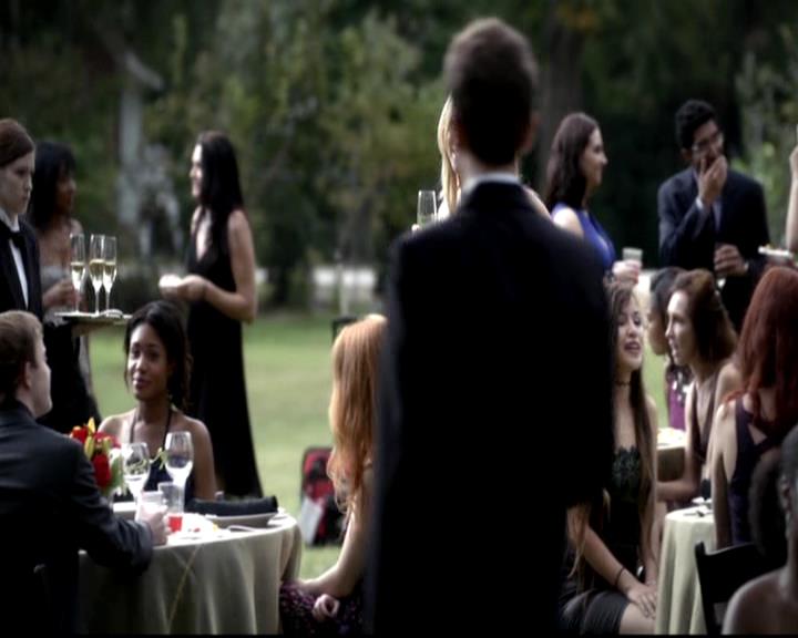 VampireDiariesWorld-dot-org_4x07MyBrothersKeeper0939.jpg