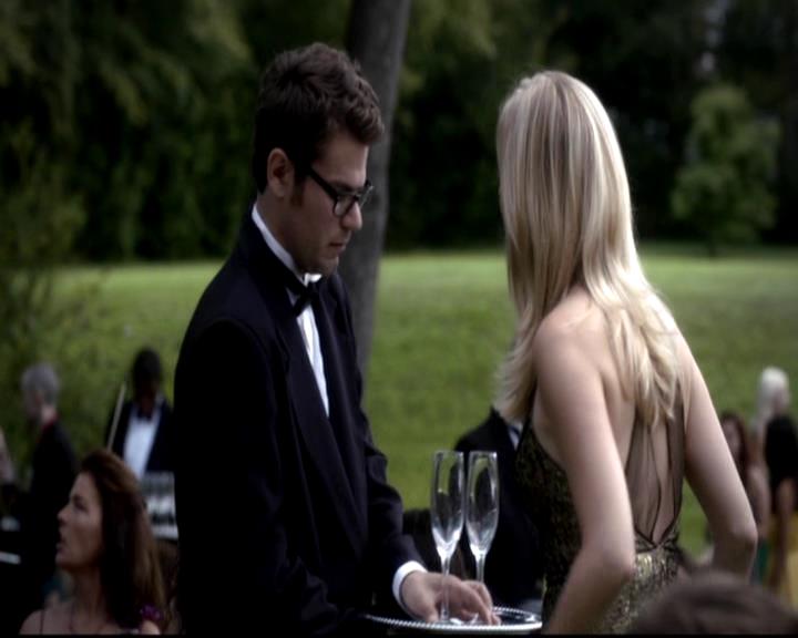VampireDiariesWorld-dot-org_4x07MyBrothersKeeper0943.jpg
