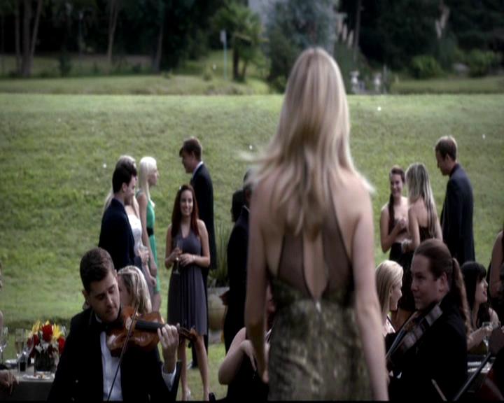 VampireDiariesWorld-dot-org_4x07MyBrothersKeeper0946.jpg