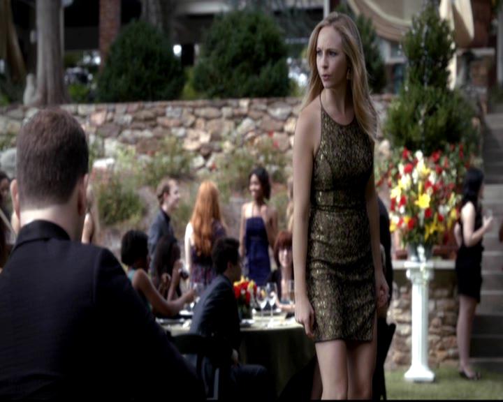 VampireDiariesWorld-dot-org_4x07MyBrothersKeeper0950.jpg