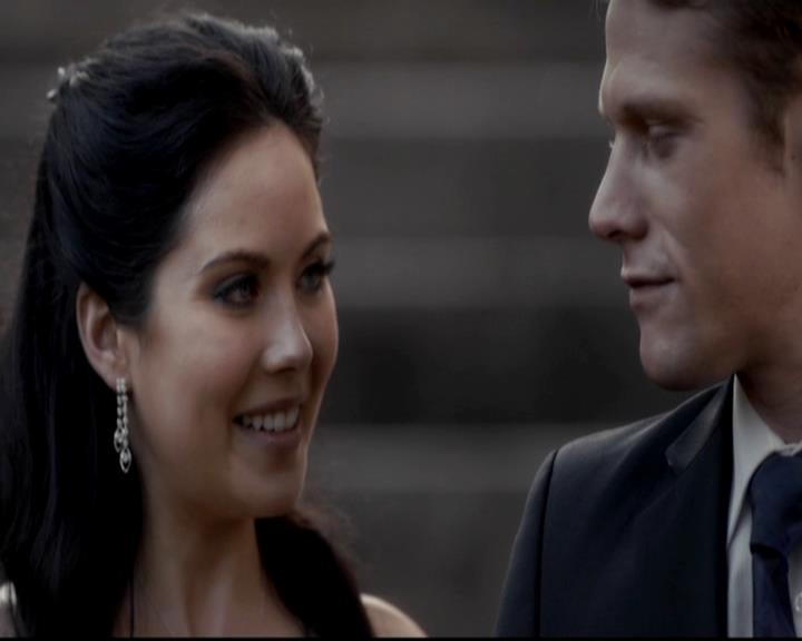 VampireDiariesWorld-dot-org_4x07MyBrothersKeeper1083.jpg