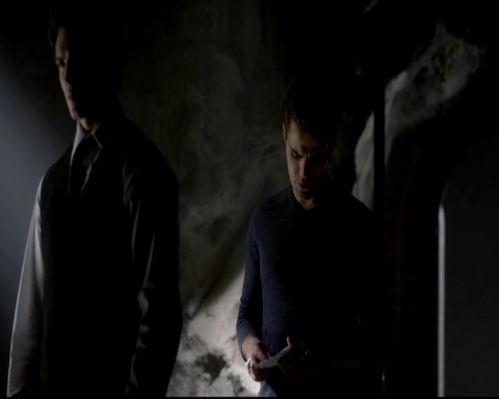 VampireDiariesWorld-dot-org_4x07MyBrothersKeeper1235.jpg