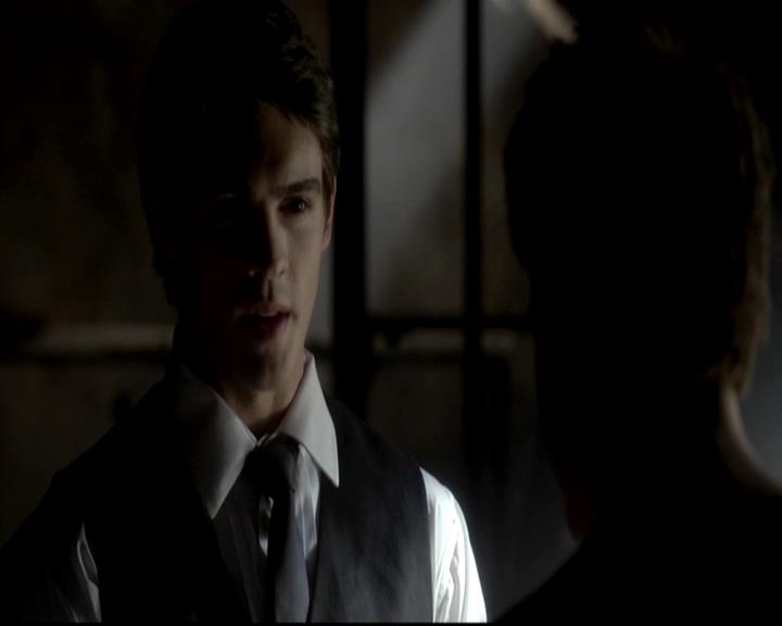 VampireDiariesWorld-dot-org_4x07MyBrothersKeeper1247.jpg