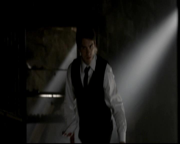 VampireDiariesWorld-dot-org_4x07MyBrothersKeeper1259.jpg
