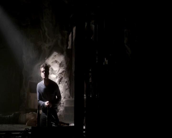 VampireDiariesWorld-dot-org_4x07MyBrothersKeeper1261.jpg