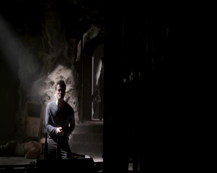 VampireDiariesWorld-dot-org_4x07MyBrothersKeeper1262.jpg