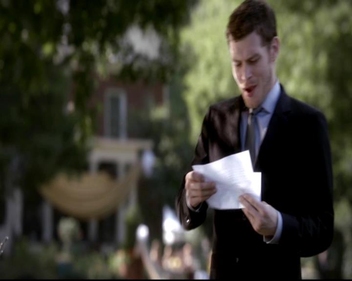 VampireDiariesWorld-dot-org_4x07MyBrothersKeeper1329.jpg