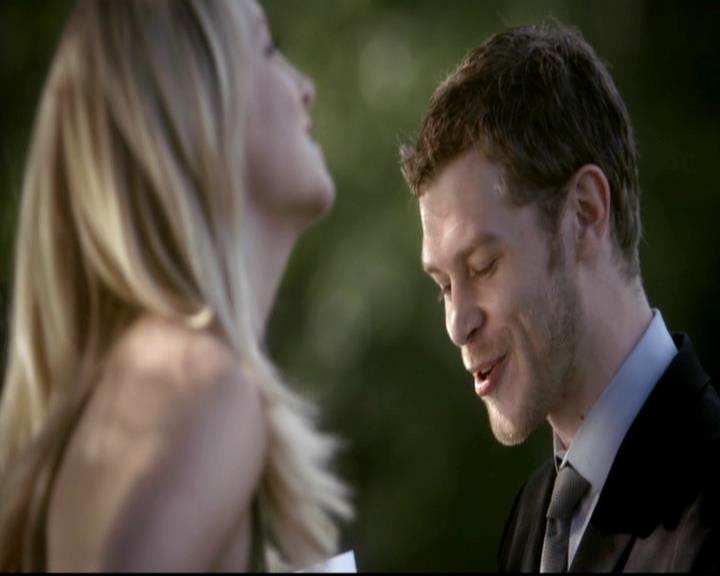 VampireDiariesWorld-dot-org_4x07MyBrothersKeeper1349.jpg