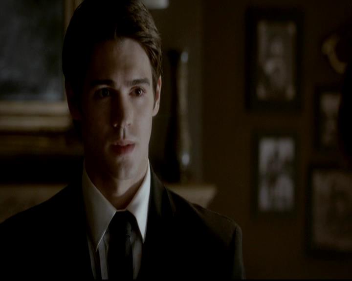 VampireDiariesWorld-dot-org_4x07MyBrothersKeeper1618.jpg