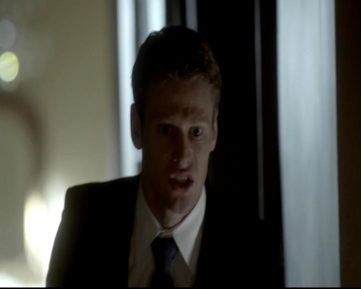 VampireDiariesWorld-dot-org_4x07MyBrothersKeeper1668.jpg