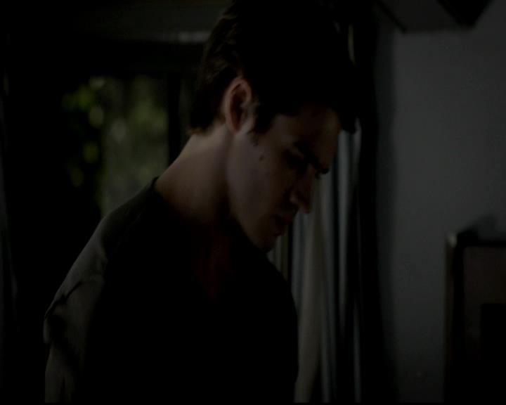 VampireDiariesWorld-dot-org_4x07MyBrothersKeeper1900.jpg