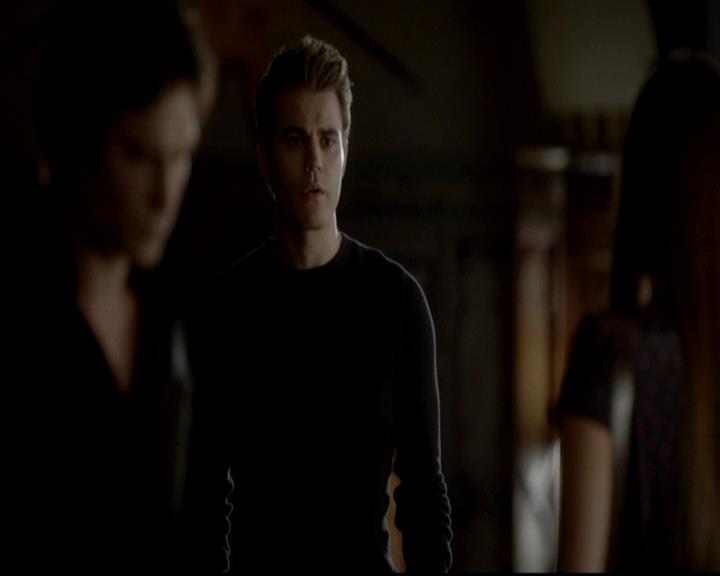 VampireDiariesWorld-dot-org_4x07MyBrothersKeeper1949.jpg