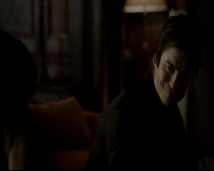 VampireDiariesWorld-dot-org_4x07MyBrothersKeeper2021.jpg