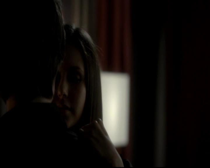 VampireDiariesWorld-dot-org_4x07MyBrothersKeeper2104.jpg