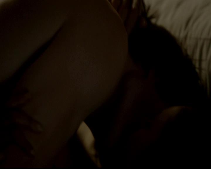 VampireDiariesWorld-dot-org_4x07MyBrothersKeeper2281.jpg