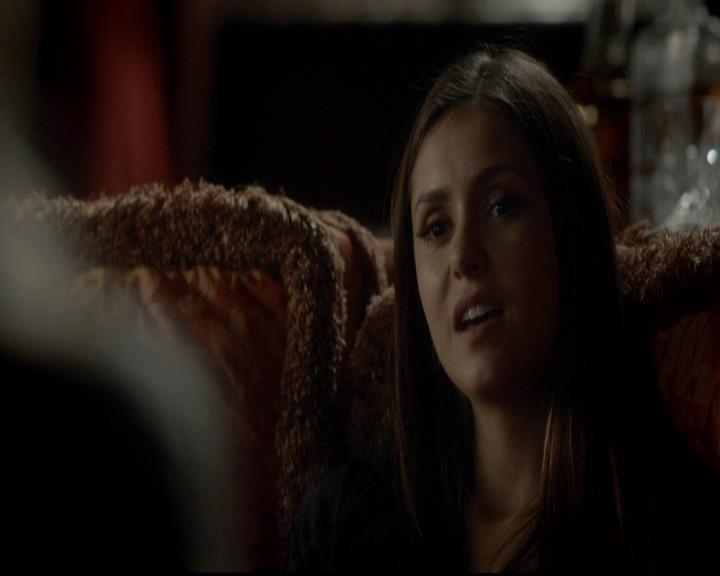 VampireDiariesWorld-dot-org_4x08WellAlwaysHaveBourbonStreet0669.jpg