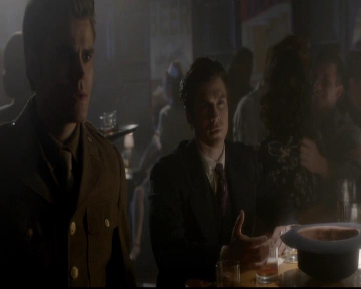 VampireDiariesWorld-dot-org_4x08WellAlwaysHaveBourbonStreet0919.jpg