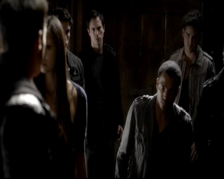 VampireDiariesWorld-dot-org_4x08WellAlwaysHaveBourbonStreet1750.jpg