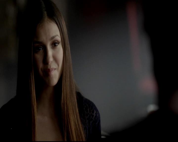 VampireDiariesWorld-dot-org_4x08WellAlwaysHaveBourbonStreet2223.jpg
