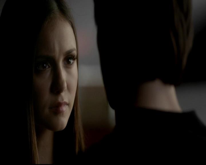 VampireDiariesWorld-dot-org_4x08WellAlwaysHaveBourbonStreet2270.jpg