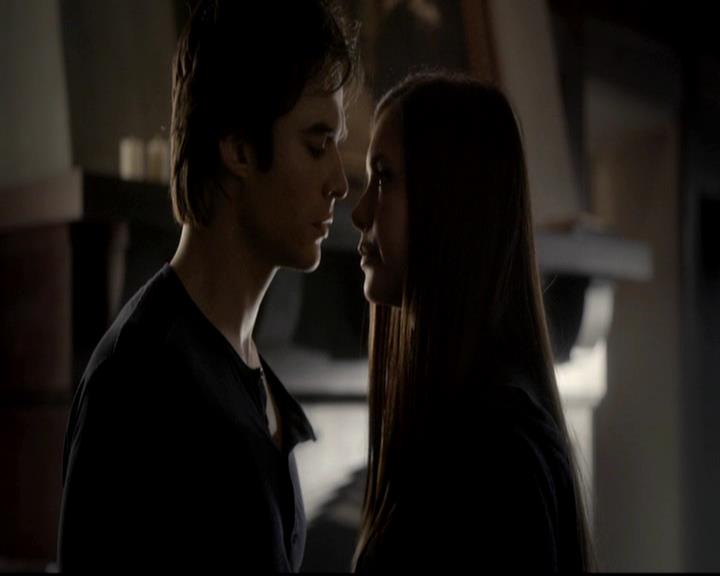 VampireDiariesWorld-dot-org_4x09OComeAllYeFaithful0087.jpg