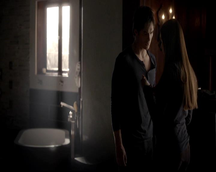 VampireDiariesWorld-dot-org_4x09OComeAllYeFaithful0090.jpg