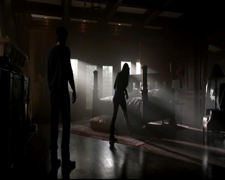 VampireDiariesWorld-dot-org_4x09OComeAllYeFaithful0094.jpg