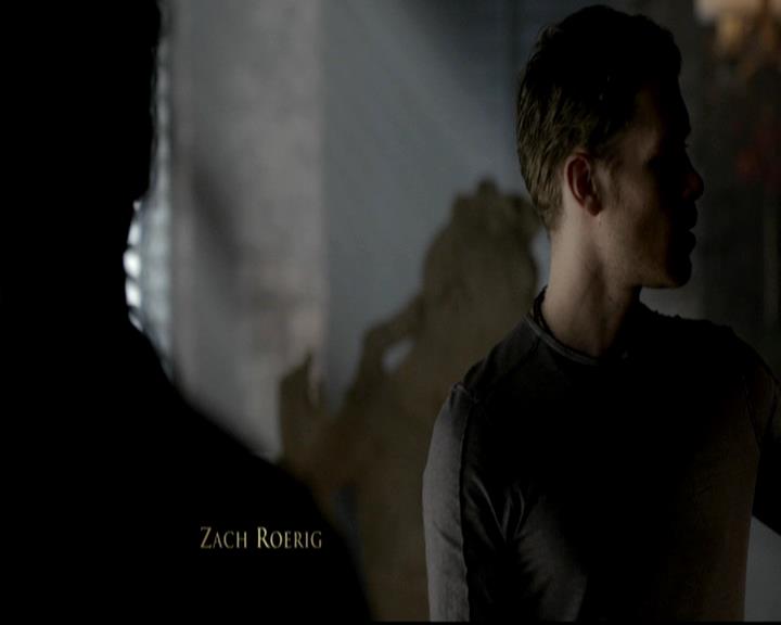 VampireDiariesWorld-dot-org_4x09OComeAllYeFaithful0131.jpg