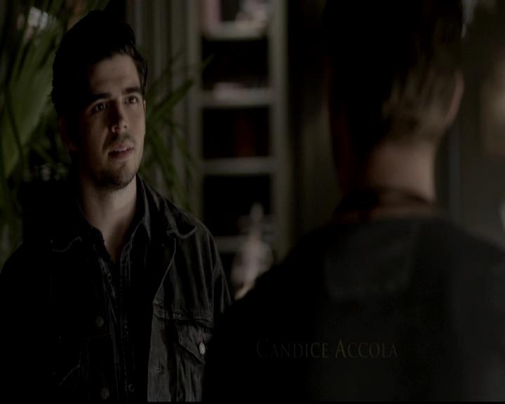 VampireDiariesWorld-dot-org_4x09OComeAllYeFaithful0136.jpg