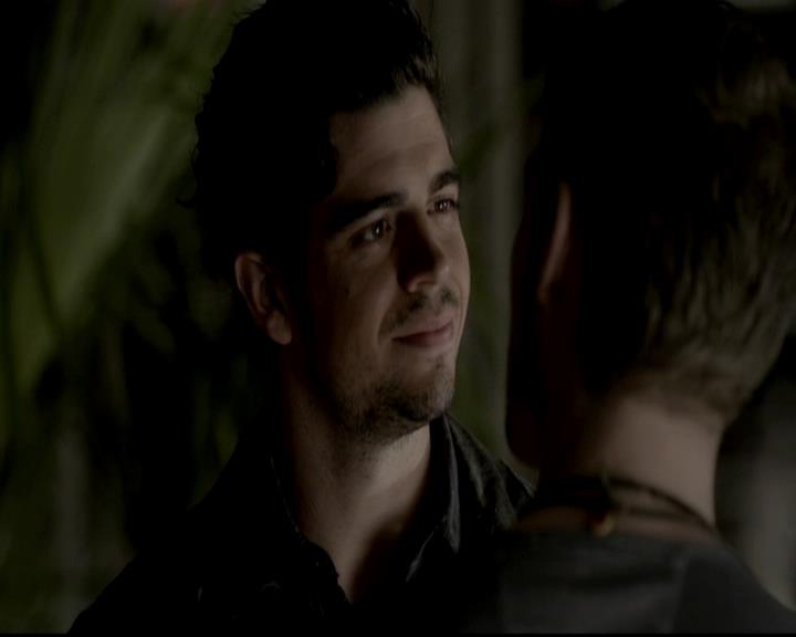 VampireDiariesWorld-dot-org_4x09OComeAllYeFaithful0140.jpg