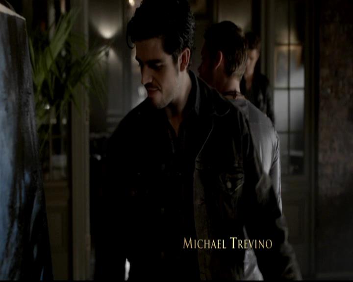 VampireDiariesWorld-dot-org_4x09OComeAllYeFaithful0142.jpg