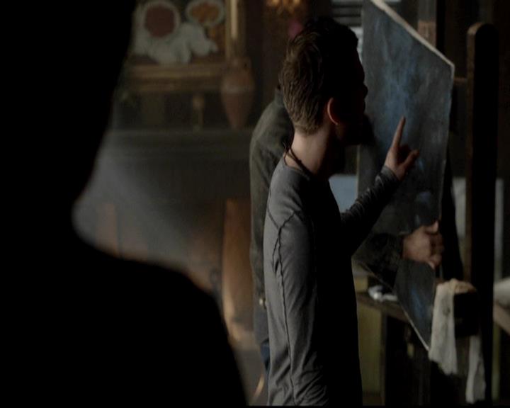 VampireDiariesWorld-dot-org_4x09OComeAllYeFaithful0144.jpg