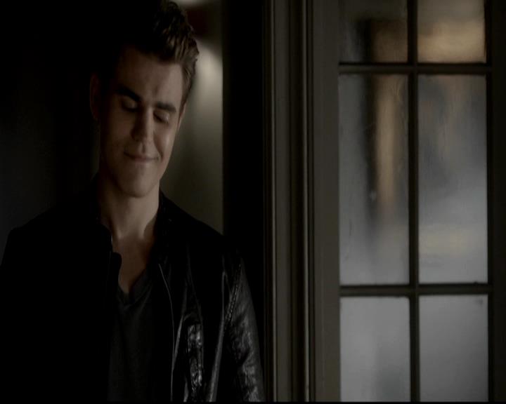 VampireDiariesWorld-dot-org_4x09OComeAllYeFaithful0153.jpg