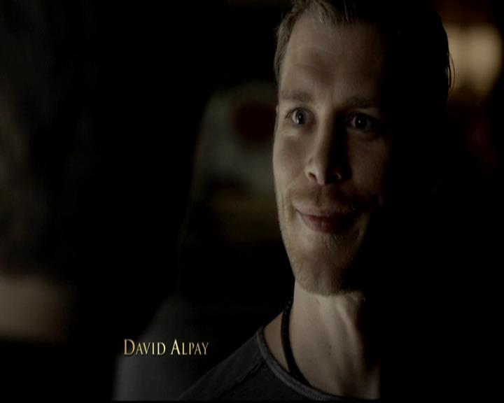 VampireDiariesWorld-dot-org_4x09OComeAllYeFaithful0167.jpg