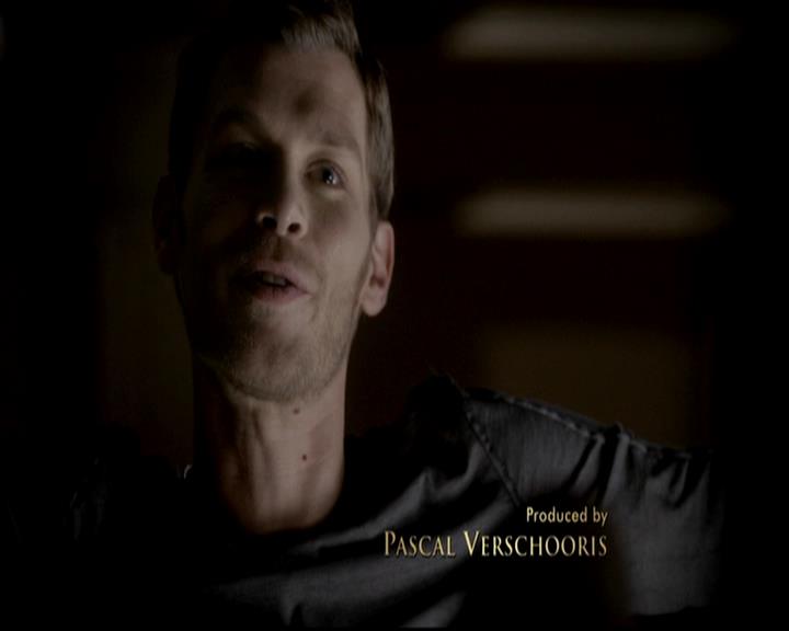 VampireDiariesWorld-dot-org_4x09OComeAllYeFaithful0225.jpg