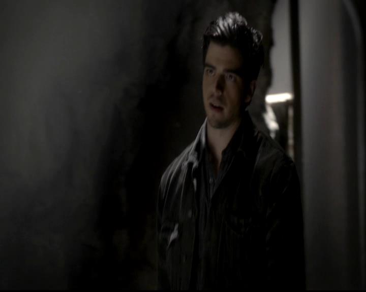 VampireDiariesWorld-dot-org_4x09OComeAllYeFaithful0229.jpg