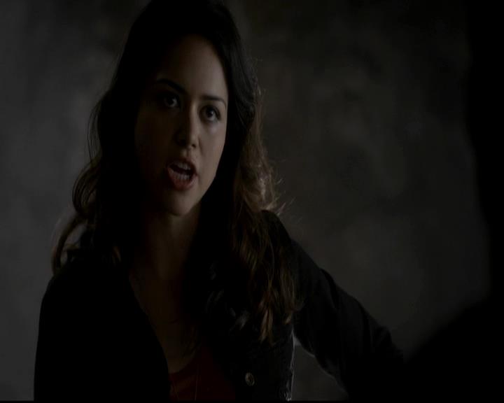 VampireDiariesWorld-dot-org_4x09OComeAllYeFaithful0236.jpg
