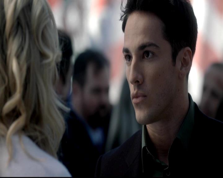 VampireDiariesWorld-dot-org_4x09OComeAllYeFaithful0272.jpg