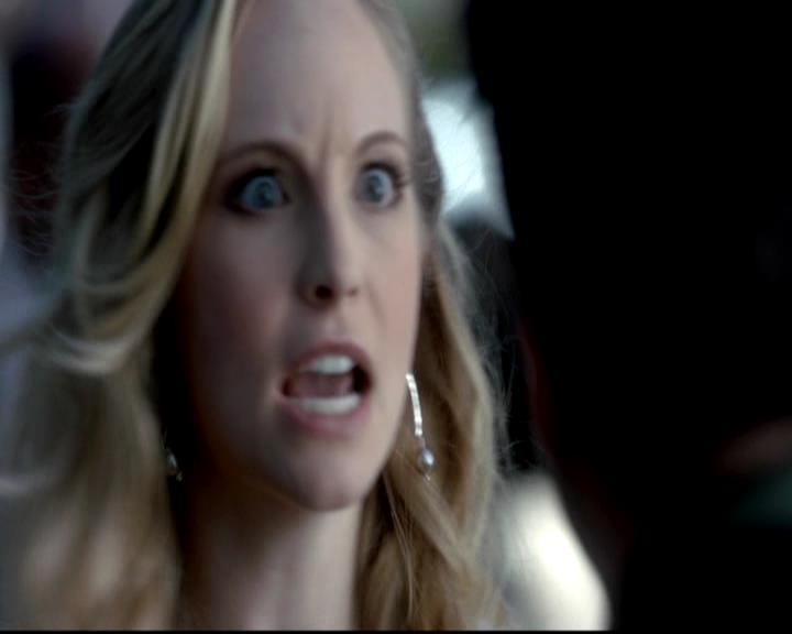 VampireDiariesWorld-dot-org_4x09OComeAllYeFaithful0286.jpg